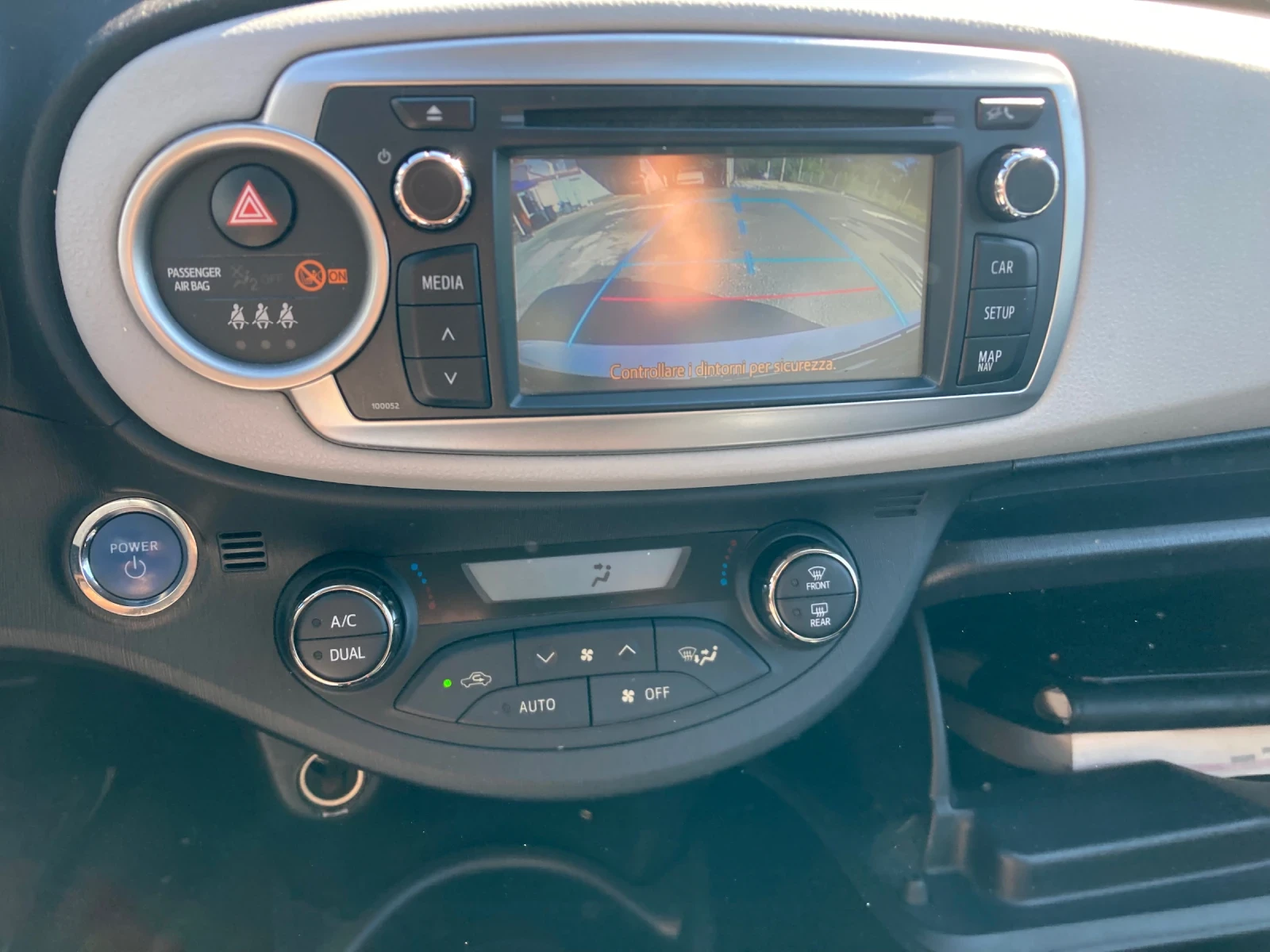 Toyota Yaris 1.5 Hibrid 75konq Avtomat TOP Kole 306000km, снимка 11 - Автомобили и джипове - 56058463