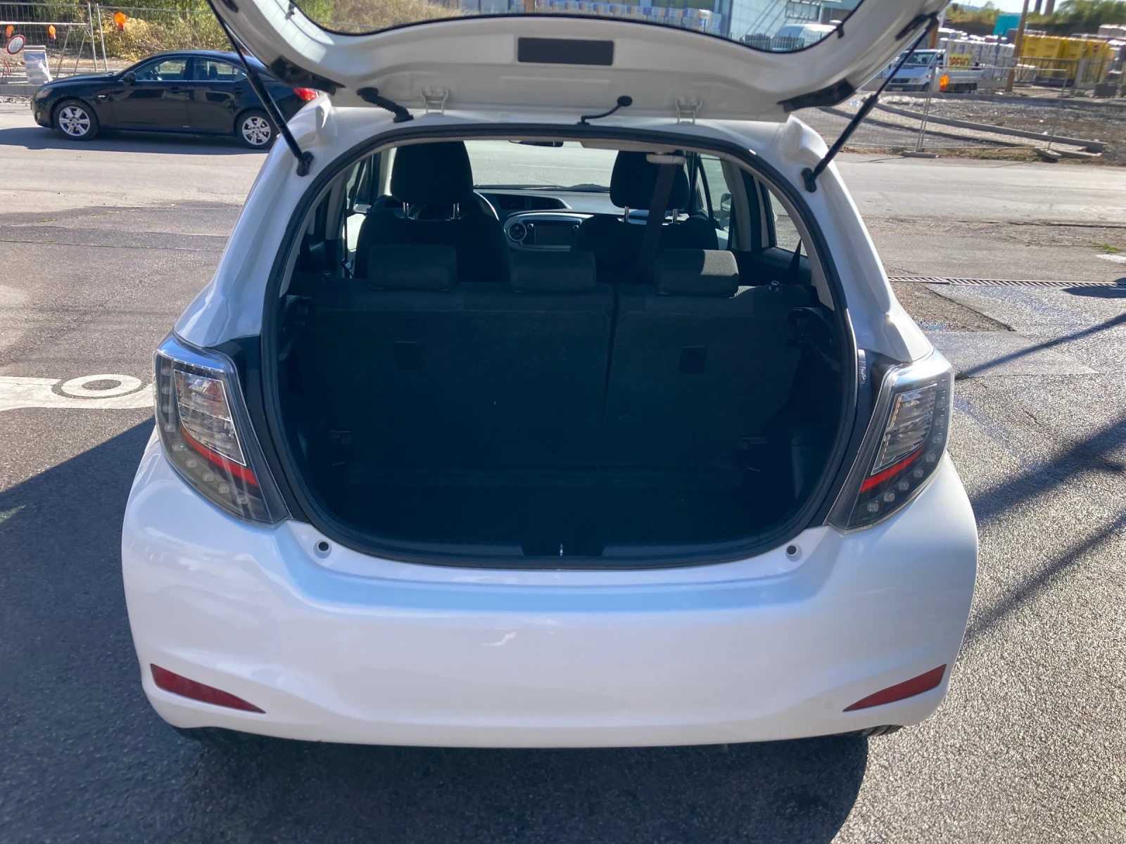 Toyota Yaris 1.5 Hibrid 75konq Avtomat TOP Kole 306000km, снимка 6 - Автомобили и джипове - 56058463