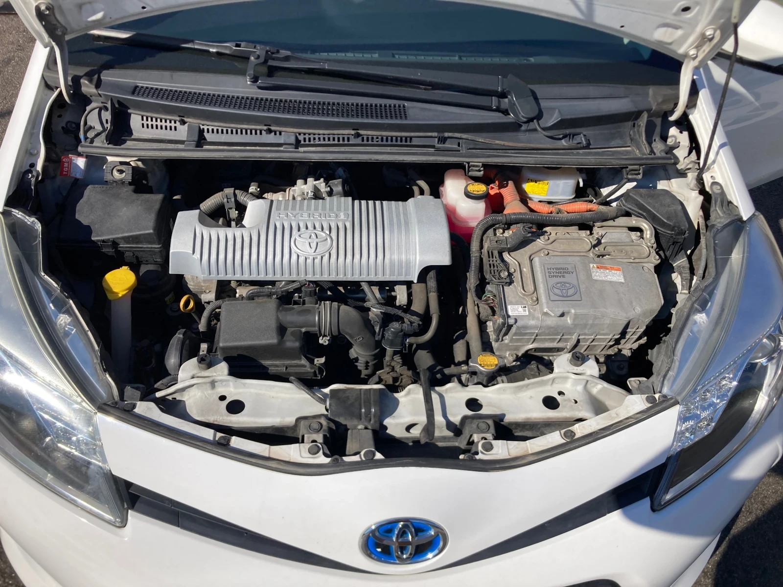 Toyota Yaris 1.5 Hibrid 75konq Avtomat TOP Kole 306000km, снимка 15 - Автомобили и джипове - 56058463