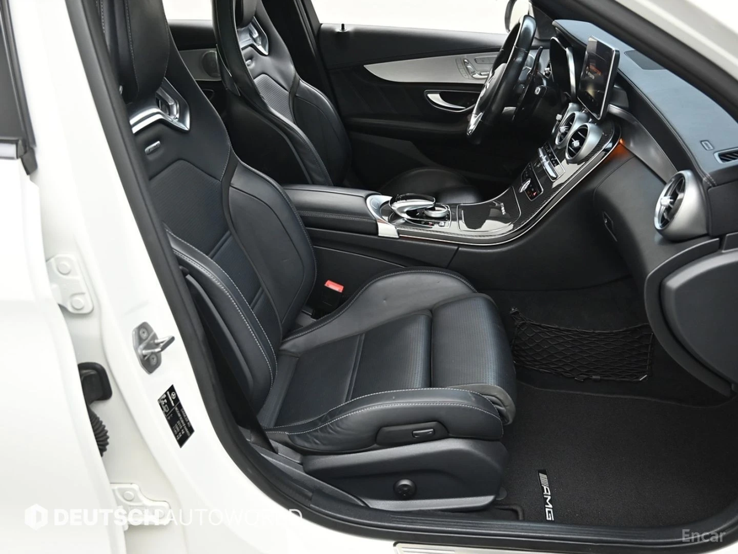 Mercedes-Benz C 63 AMG BURMESTER* XЕДЪП* 360КАМЕРА, снимка 10 - Автомобили и джипове - 56129635