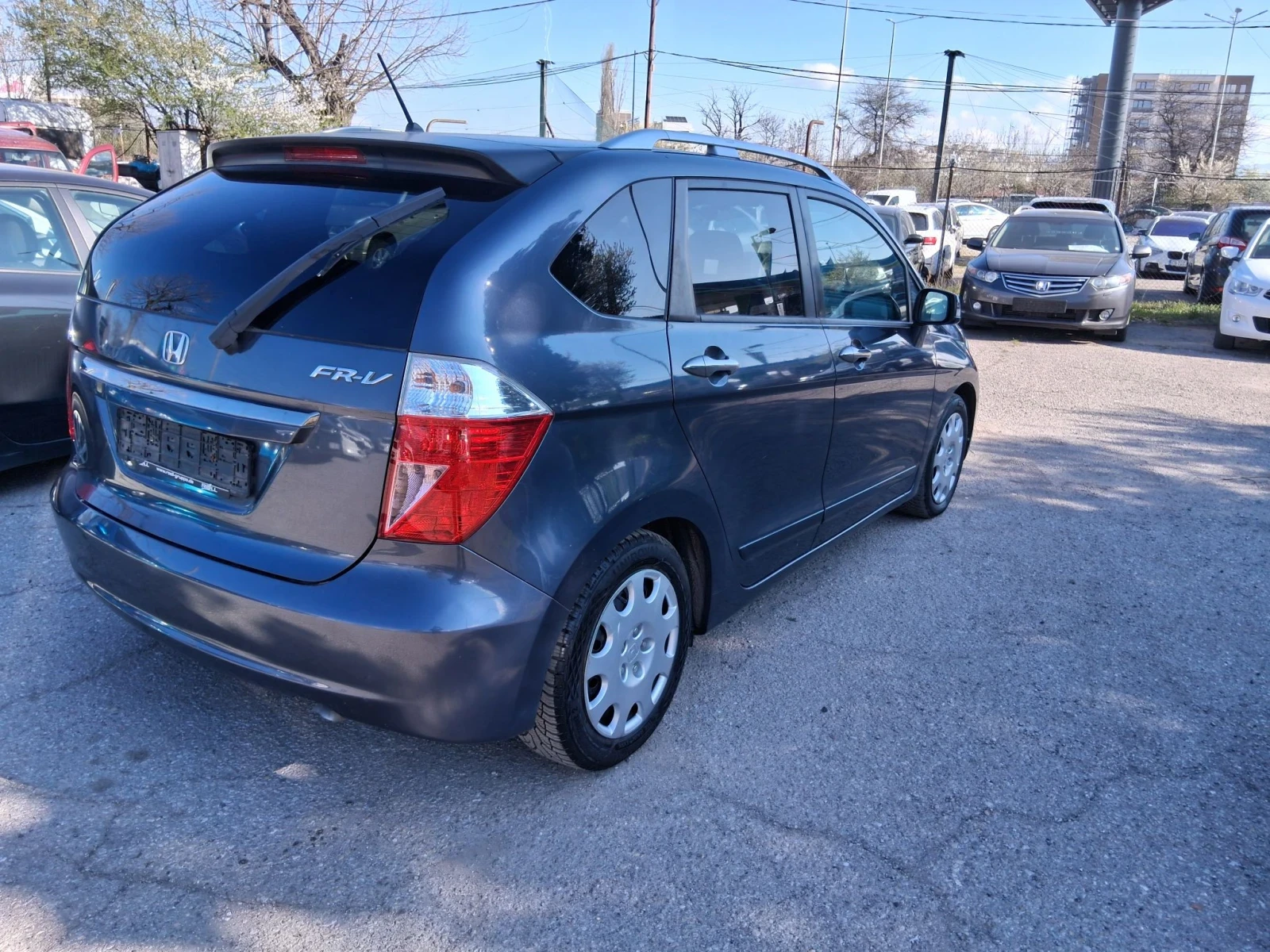 Honda Fr-v 1.8 като нова , снимка 7 - Автомобили и джипове - 56181721