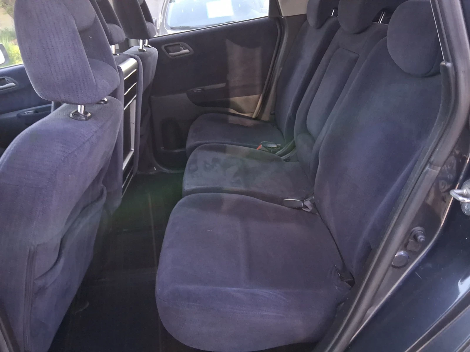 Honda Fr-v 1.8 като нова , снимка 12 - Автомобили и джипове - 56181721
