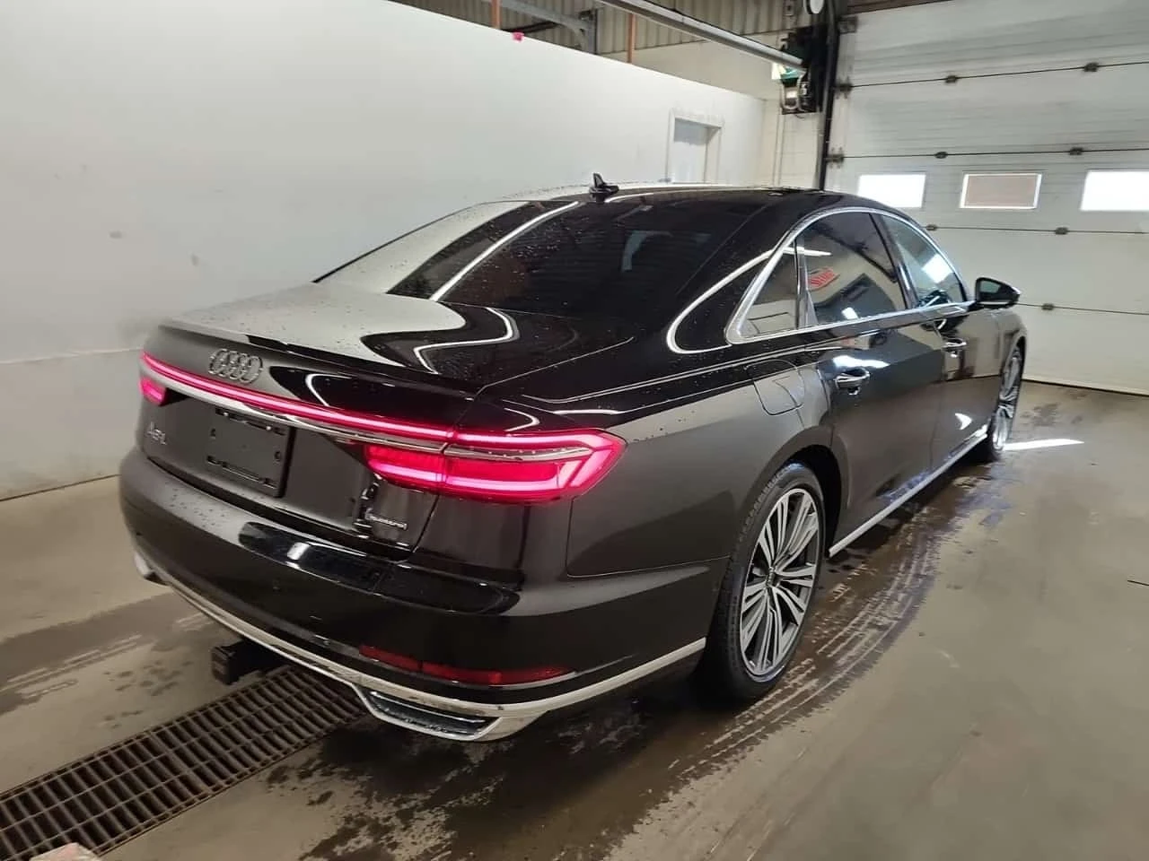 Audi A8 Long * 55 TFSI QUATTRO * CARFAX *  | Mobile.bg � ����������� 3