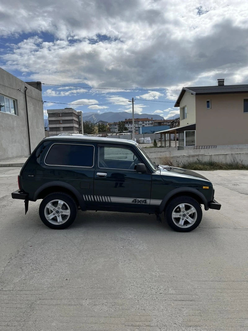 Lada Niva, снимка 4 - Автомобили и джипове - 48438375