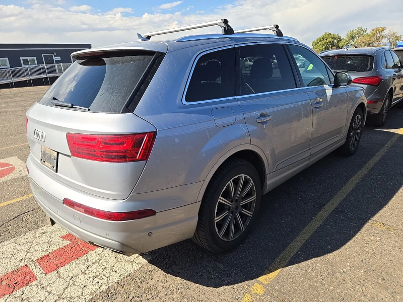 Audi Q7 3.0T Prestige, снимка 2 - Автомобили и джипове - 47628052