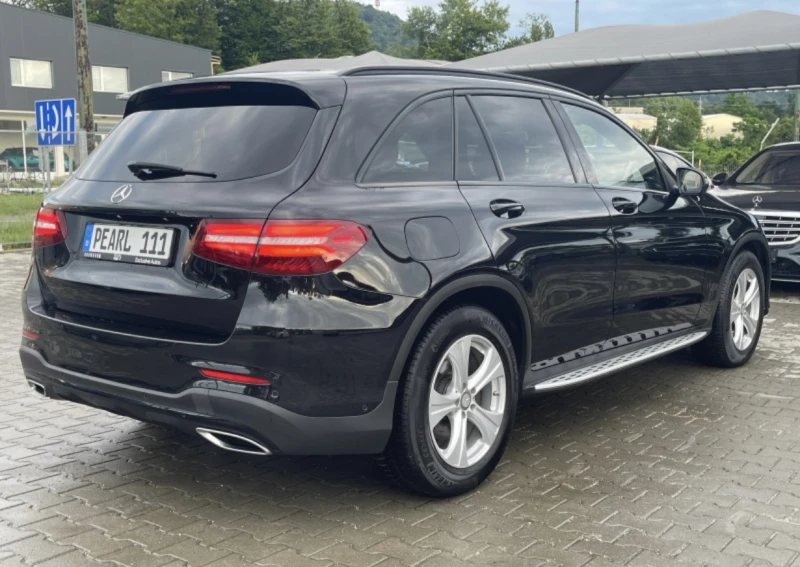 Mercedes-Benz GLC 220 4Matic 9-G TRONIC AMG -Line Night Package Ambient, снимка 2 - Автомобили и джипове - 48691251