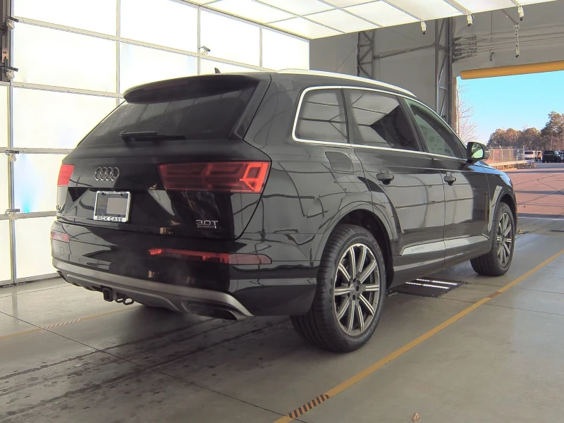 Audi Q7, снимка 4 - Автомобили и джипове - 49321155