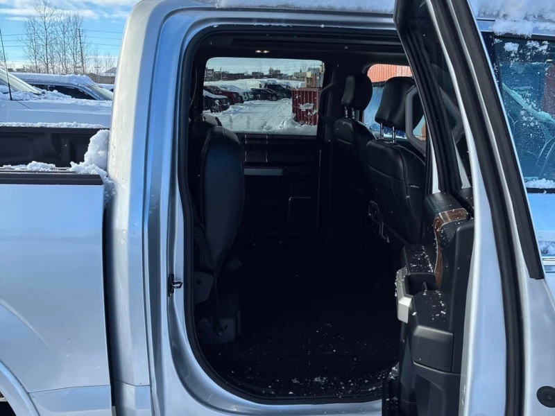 Ford F150 * 4WD SuperCrew Box * CARFAX * БЕЗ ПЪРВОНАЧАЛНА ВН, снимка 11 - Автомобили и джипове - 52778602