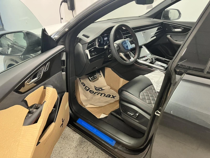 Audi Q8 50TDI S-Line Quattro PANO* 360* B&O* Нова 5г гаран, снимка 4 - Автомобили и джипове - 52928793