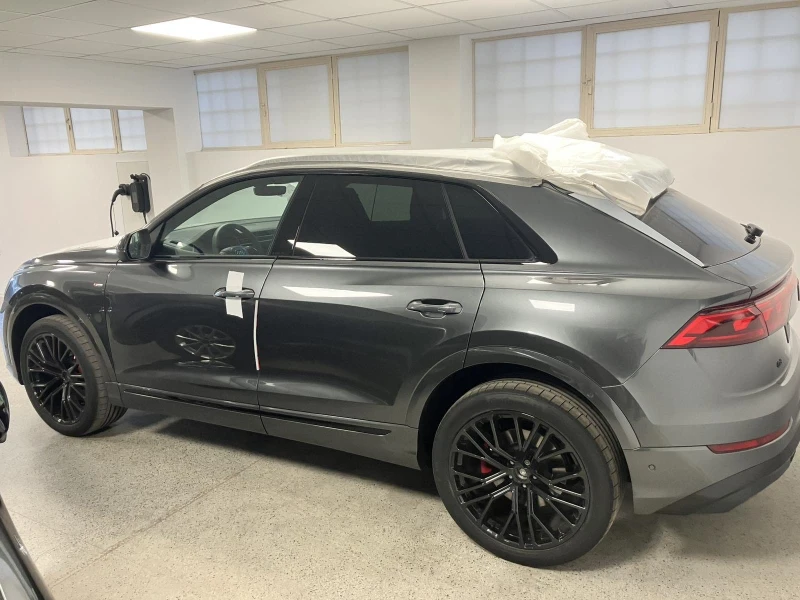 Audi Q8 50TDI S-Line Quattro PANO* 360* B&O* Нова 5г гаран, снимка 3 - Автомобили и джипове - 52928793