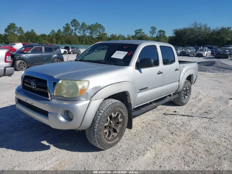 Toyota Tacoma 4.0L V-6 DOHC, VVT, 236HP 4X2 Drive, снимка 2 - Автомобили и джипове - 52939879
