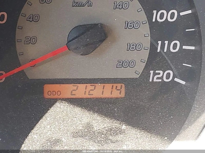 Toyota Tacoma 4.0L V-6 DOHC, VVT, 236HP 4X2 Drive, снимка 7 - Автомобили и джипове - 52939879