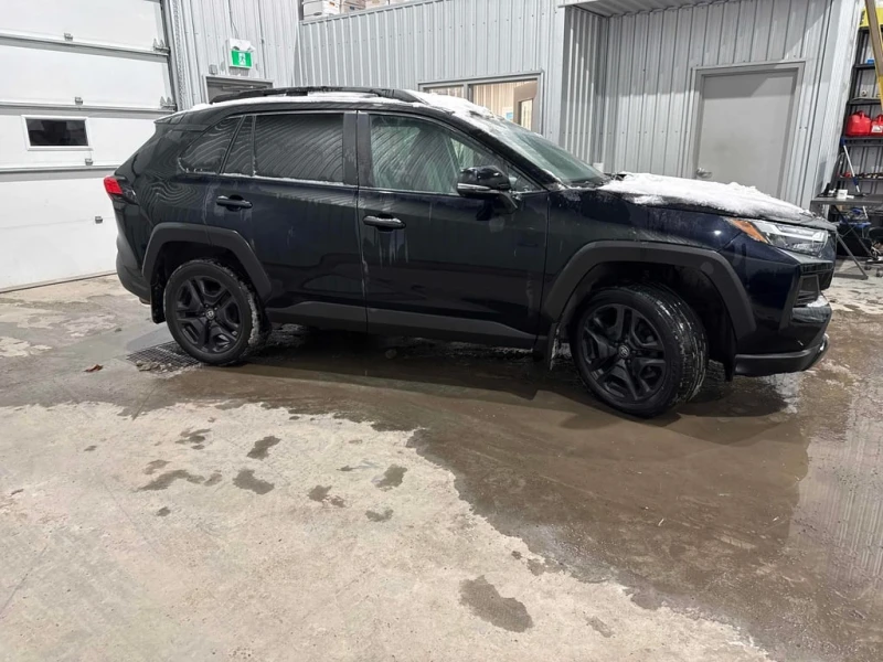 Toyota Rav4 * Trail * CARFAX * БЕЗ ПЪРВОНАЧАЛНА ВНОСКА, снимка 3 - Автомобили и джипове - 53079541