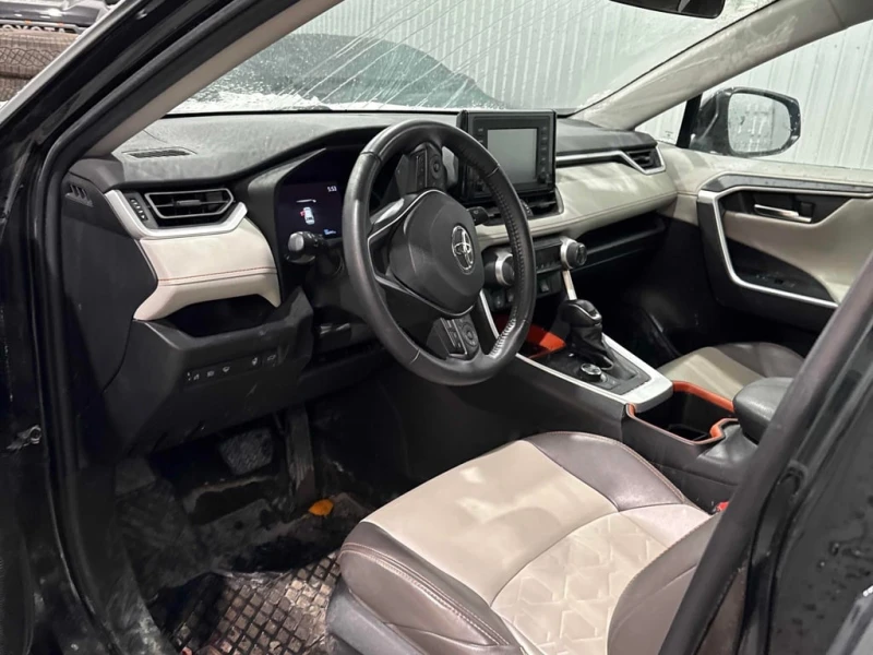Toyota Rav4 * Trail * CARFAX * БЕЗ ПЪРВОНАЧАЛНА ВНОСКА, снимка 5 - Автомобили и джипове - 53079541
