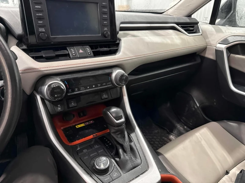 Toyota Rav4 * Trail * CARFAX * БЕЗ ПЪРВОНАЧАЛНА ВНОСКА, снимка 9 - Автомобили и джипове - 53079541