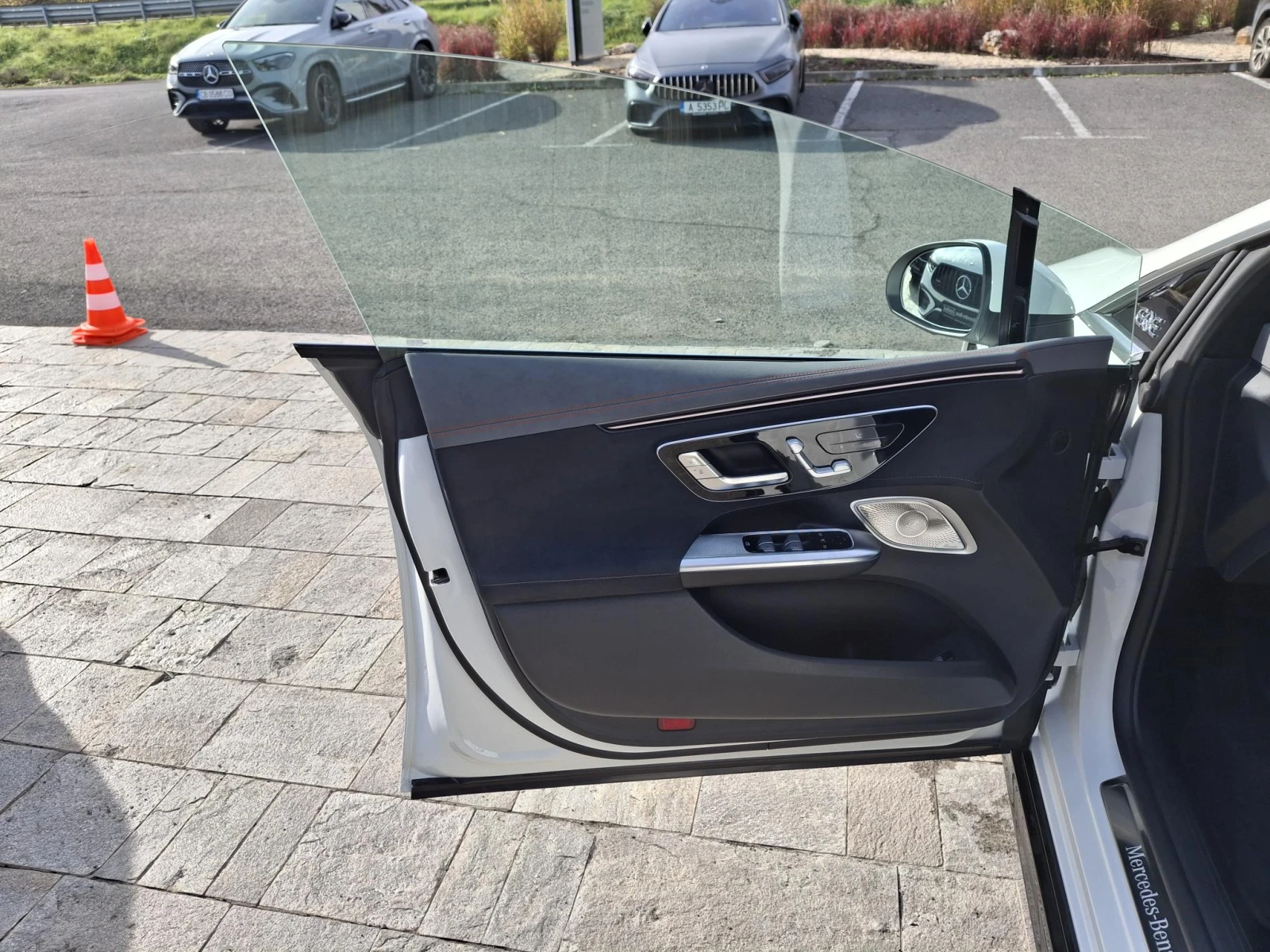 Mercedes-Benz EQE 300 | Mobile.bg   10