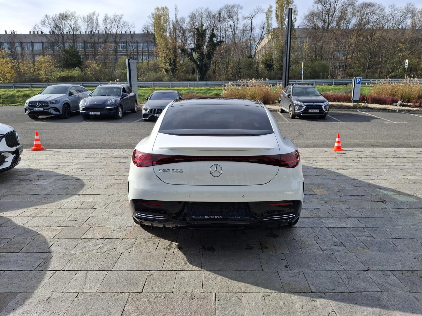 Mercedes-Benz EQE 300 | Mobile.bg   5