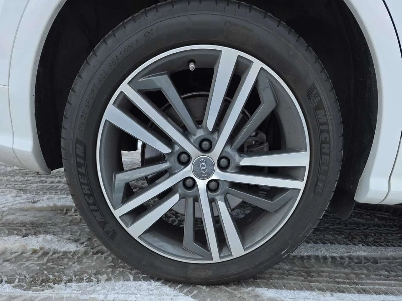 Audi Q5 * Technik * 2 КЛЮЧА* ПОДГРЕВ* PANO* , снимка 7 - Автомобили и джипове - 53895878