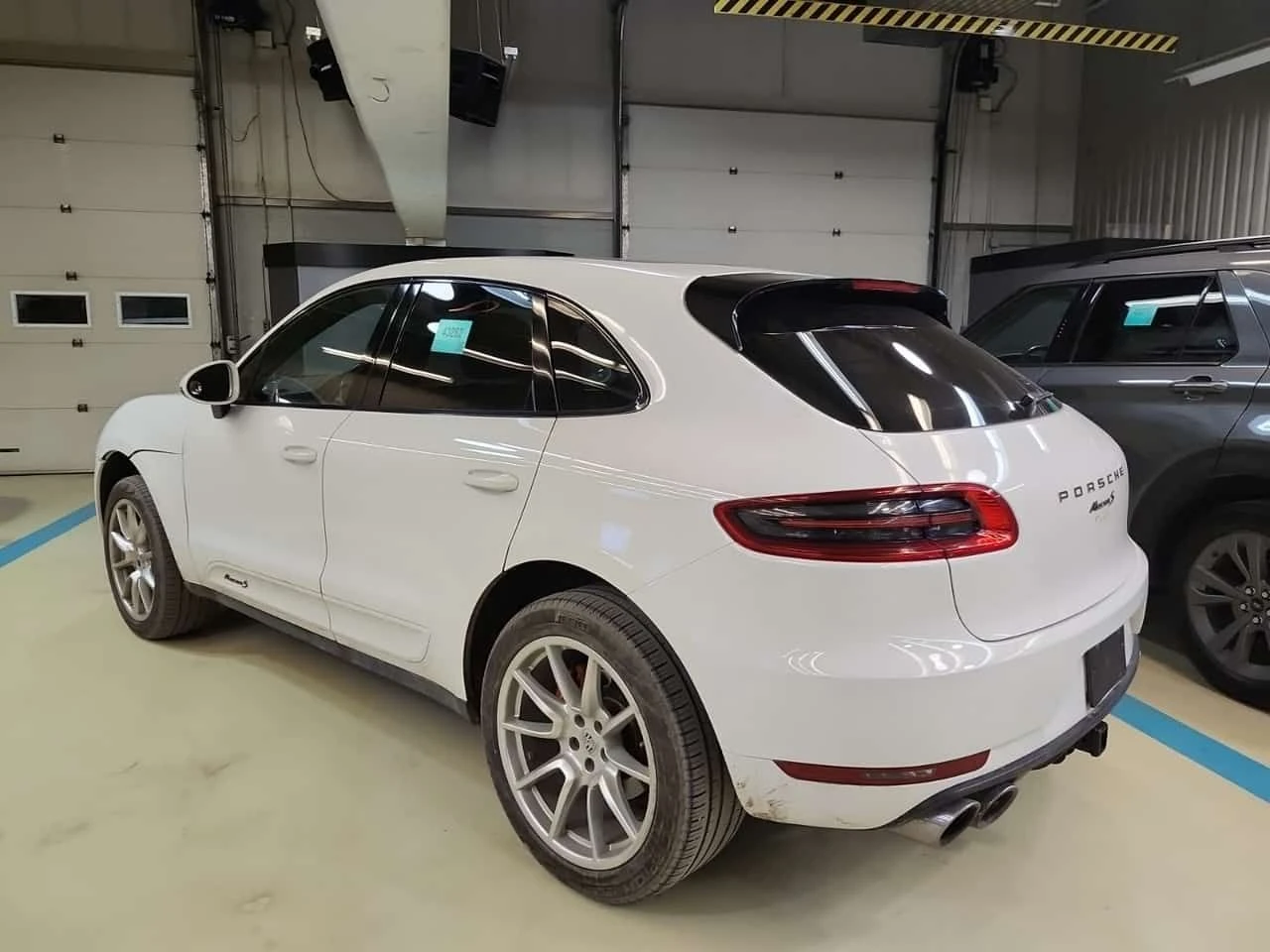 Porsche Macan S/CARFAX/ПАНОРАМА/ПОДГРЕВИ, снимка 4 - Автомобили и джипове - 54147330