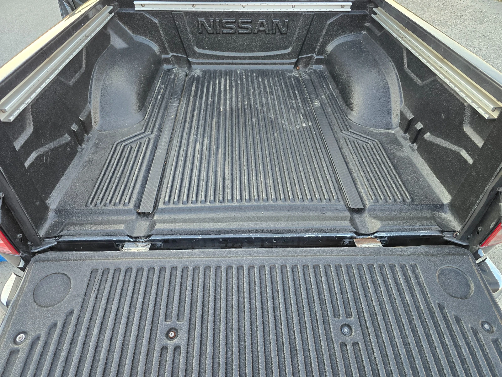 Nissan Navara 2.5* 190 к.с.* FACELIFT, снимка 16 - Автомобили и джипове - 55203089