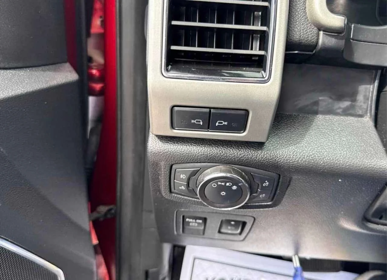 Ford F150 * 4WD SuperCab Box * CARFAX * БЕЗ ПЪРВОНАЧАЛНА ВНО, снимка 17 - Автомобили и джипове - 56199481