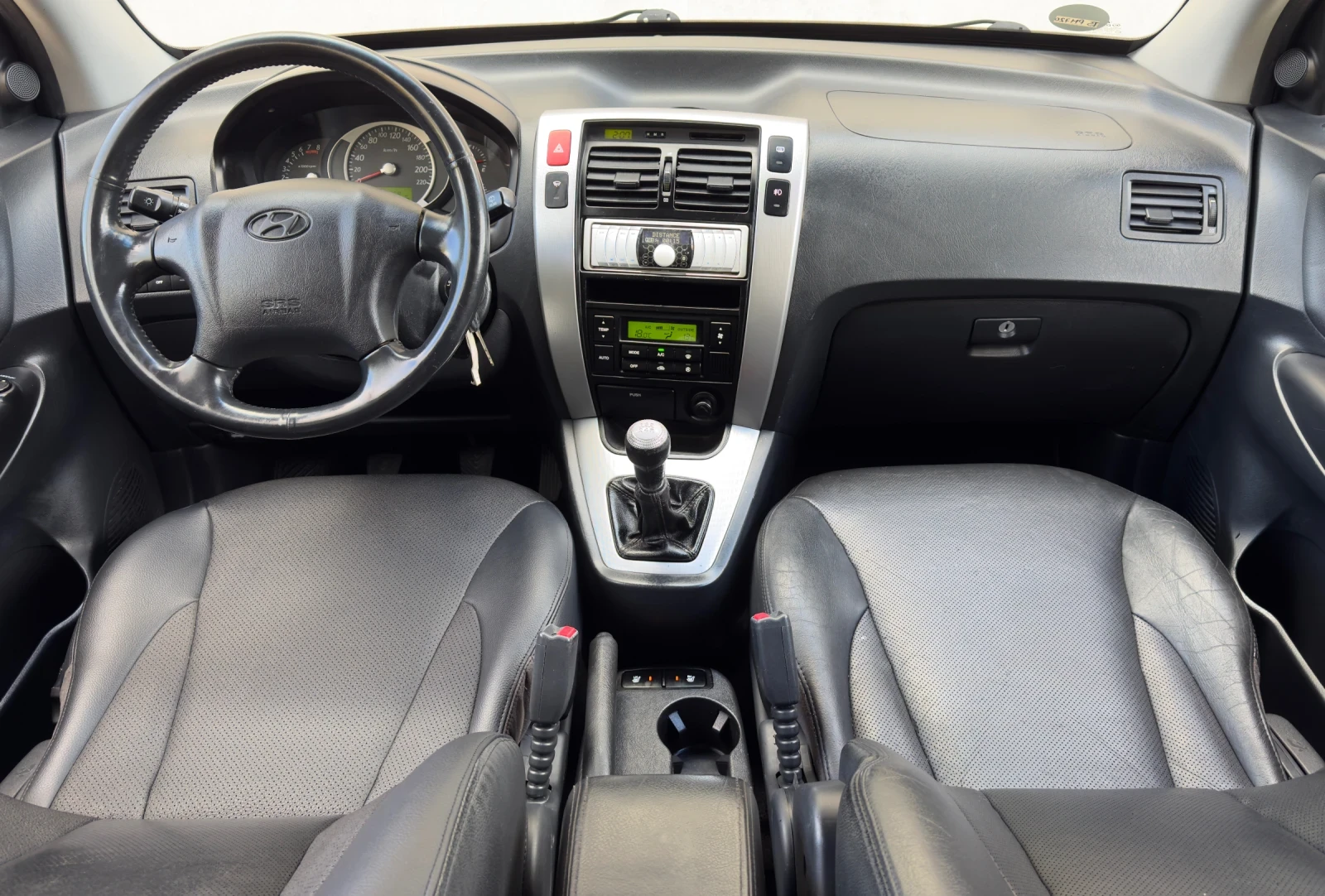 Hyundai Tucson 2.0i//БЕНЗИН, снимка 10 - Автомобили и джипове - 56537284