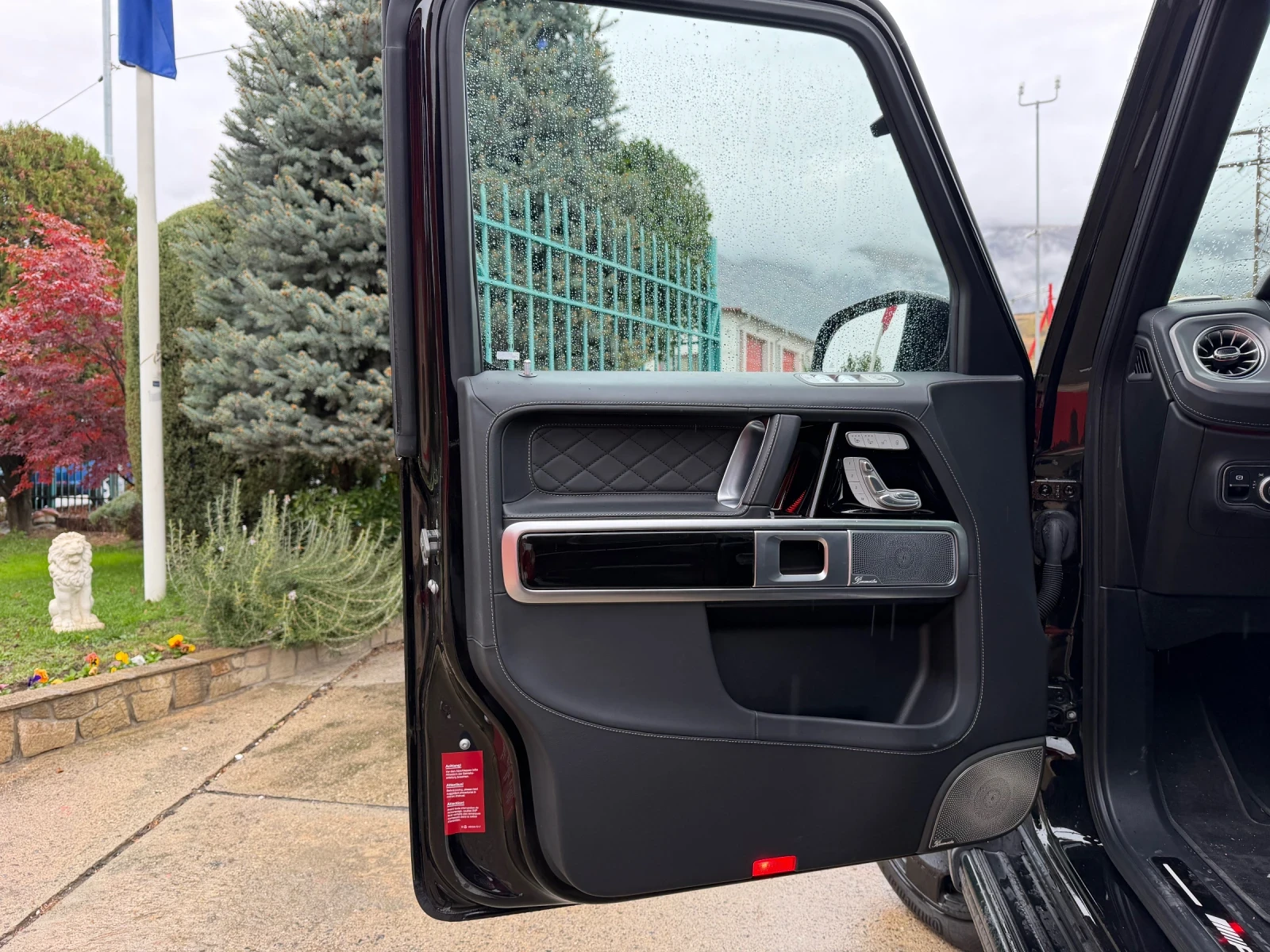 Mercedes-Benz G 63 AMG, снимка 4 - Автомобили и джипове - 56733057