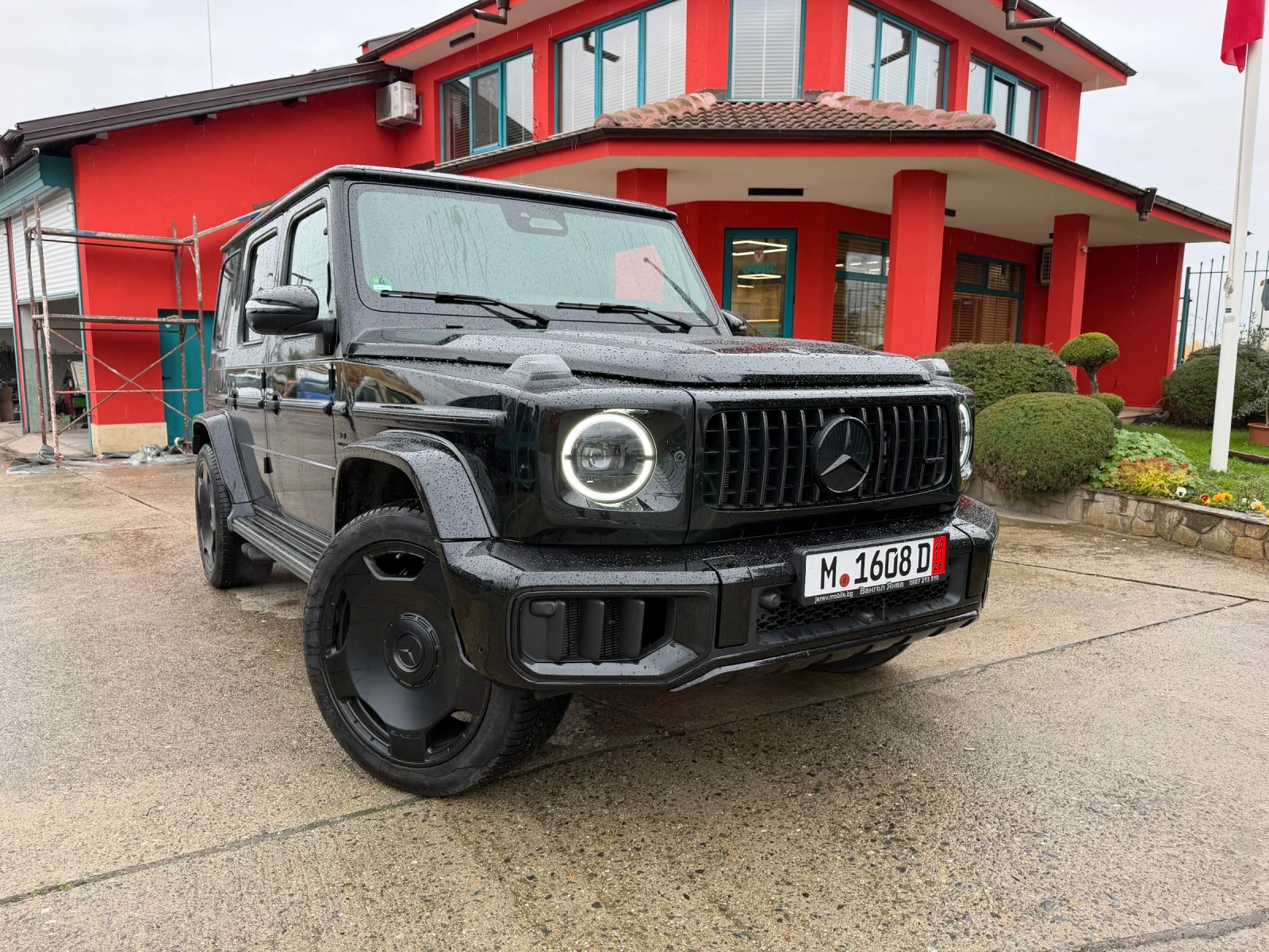 Mercedes-Benz G 63 AMG, снимка 2 - Автомобили и джипове - 56733057