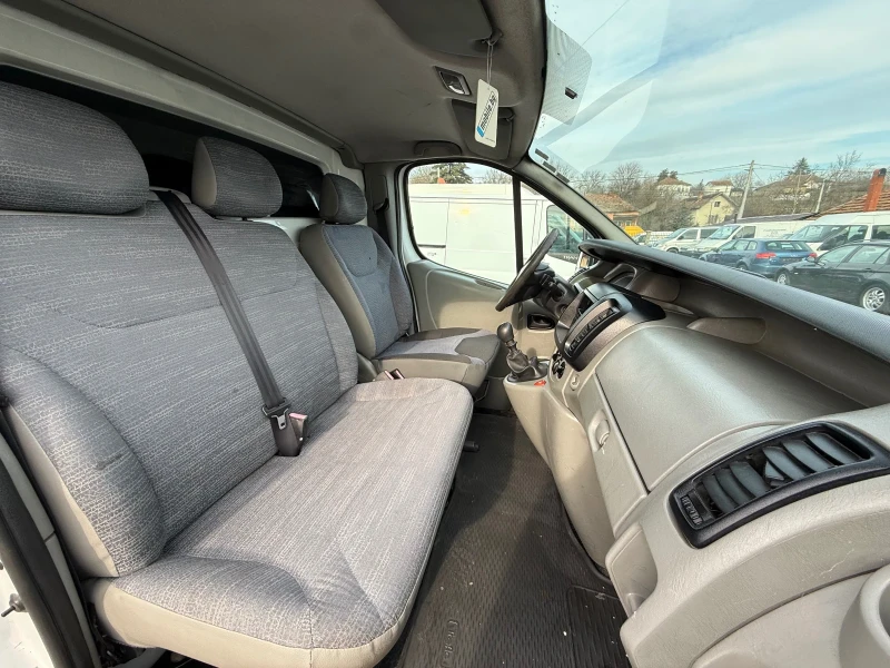 Renault Trafic 2.0CDI MAXI КЛИМАТИК, снимка 11 - Бусове и автобуси - 53381691