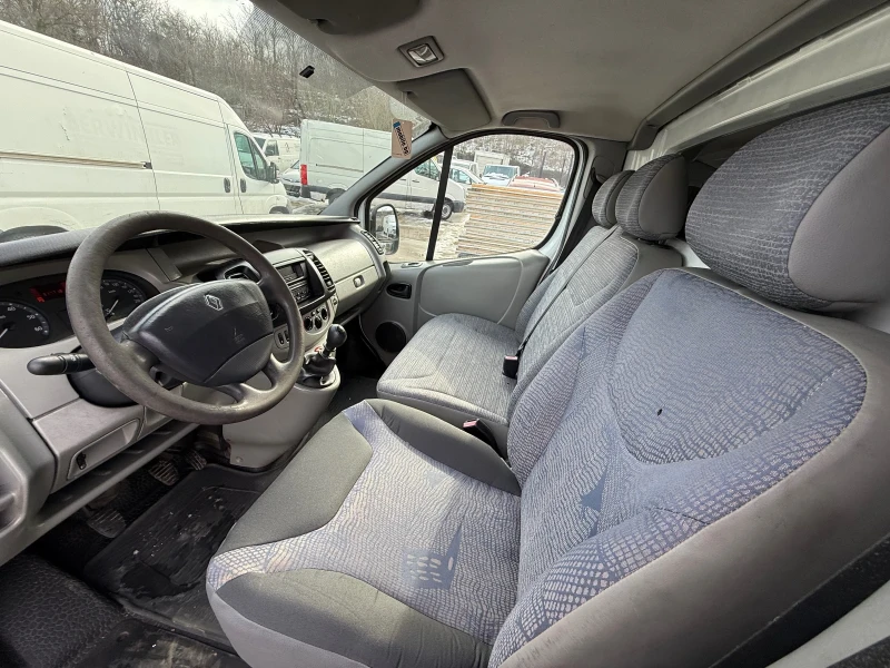 Renault Trafic 2.0CDI MAXI КЛИМАТИК, снимка 9 - Бусове и автобуси - 53381691