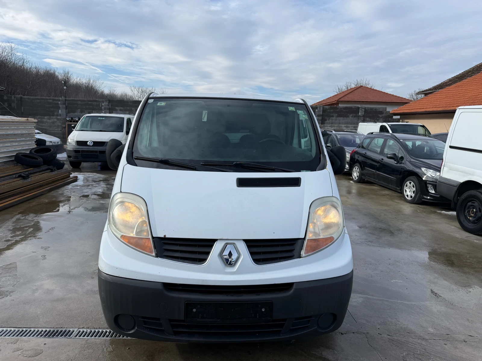 Renault Trafic 2.0CDI MAXI КЛИМАТИК - изображение 2