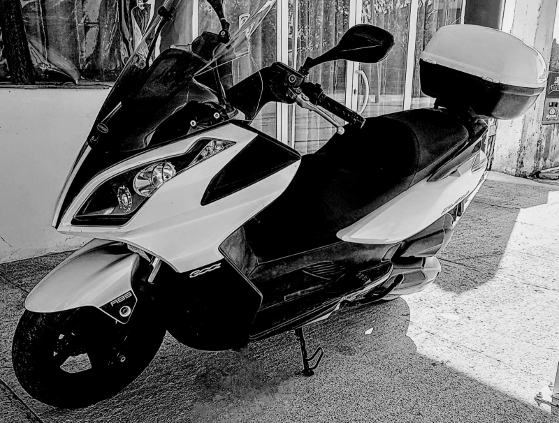 Kymco Downtown 300i, снимка 1 - Мотоциклети и мототехника - 49595083