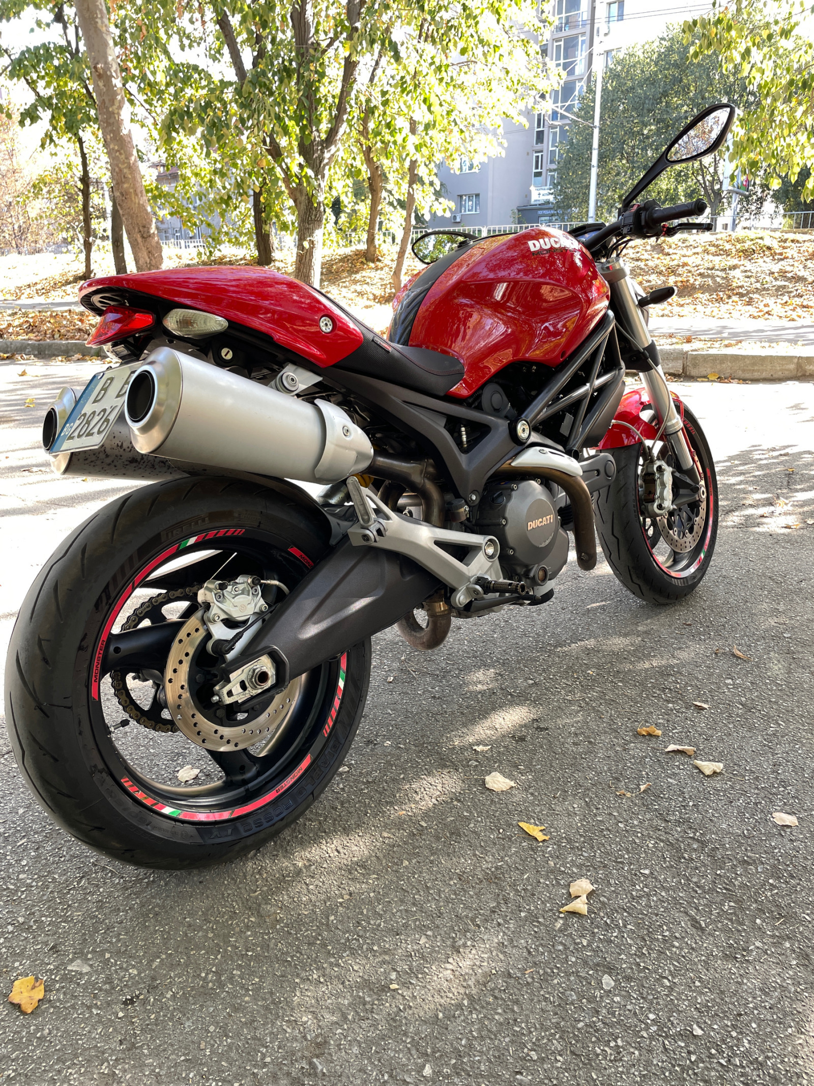 Ducati Monster 696 - изображение 1