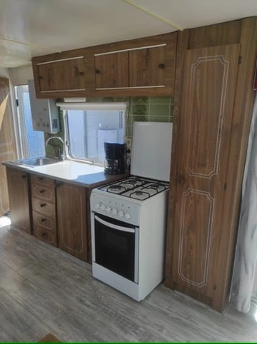 Каравана Mirage Stacaravan, снимка 6 - Каравани и кемпери - 53043804