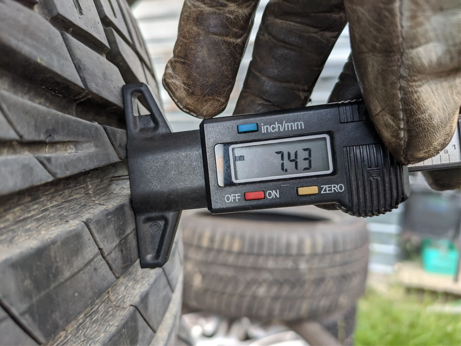 ���� 215/60R17 | Mobile.bg � ����������� 5