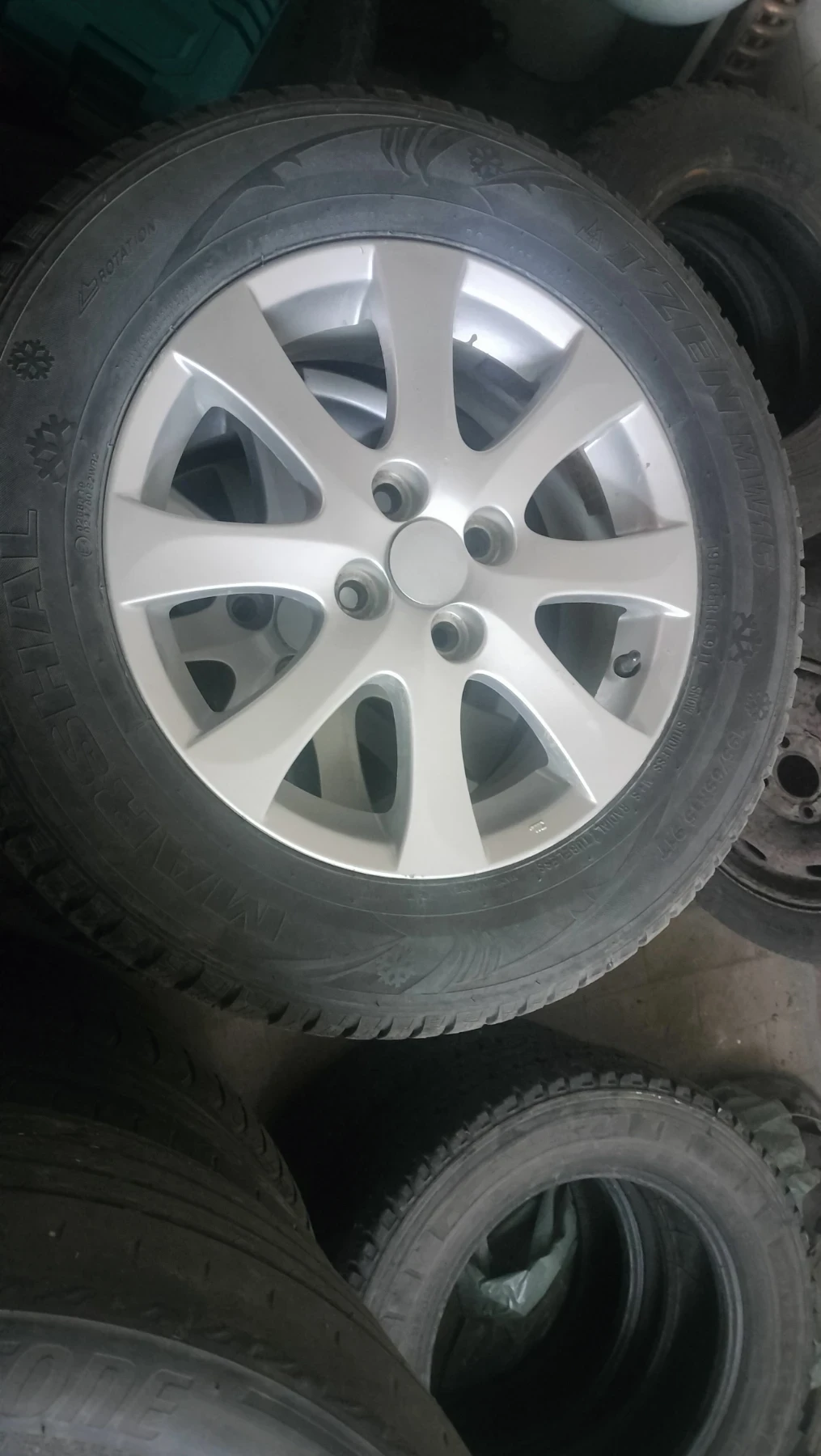 Гуми с джанти Marshal 195/65R15, снимка 3 - Гуми и джанти - 56234082