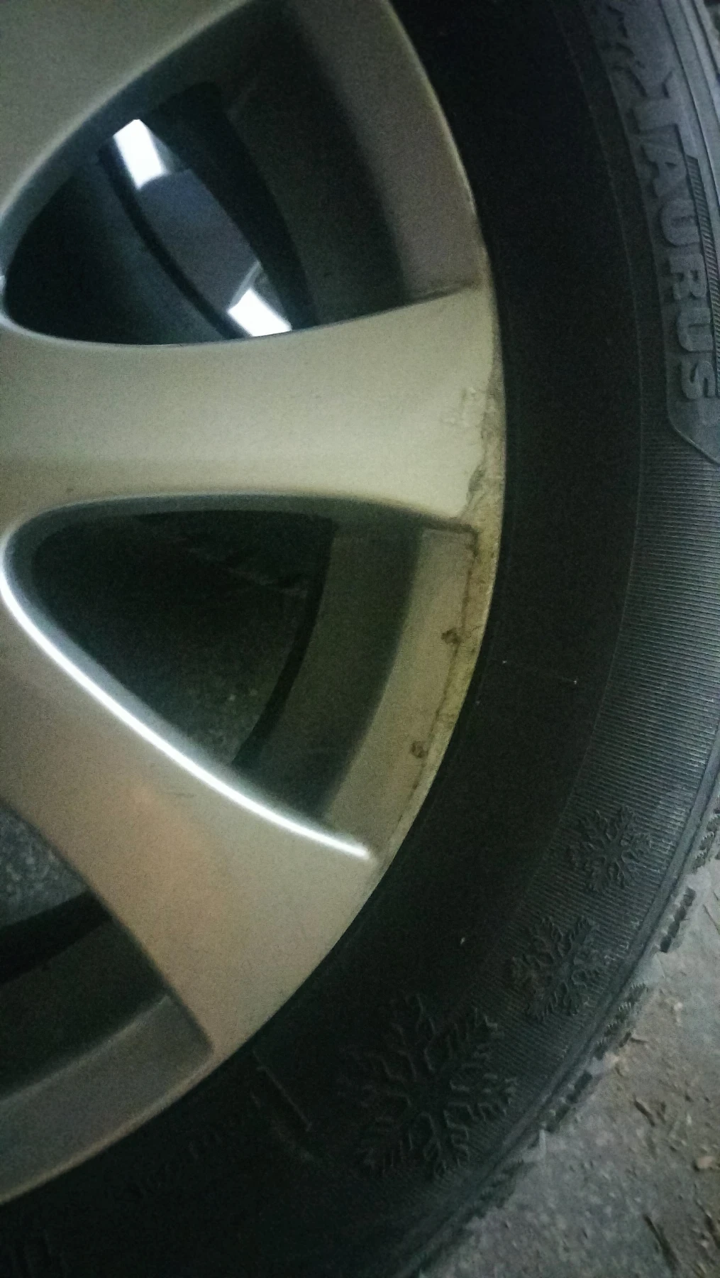 Гуми с джанти Marshal 195/65R15, снимка 4 - Гуми и джанти - 56234082