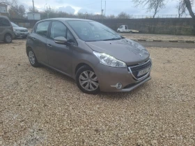     Peugeot 208 Navi 