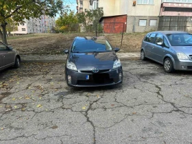Toyota Prius Хечбек, снимка 10