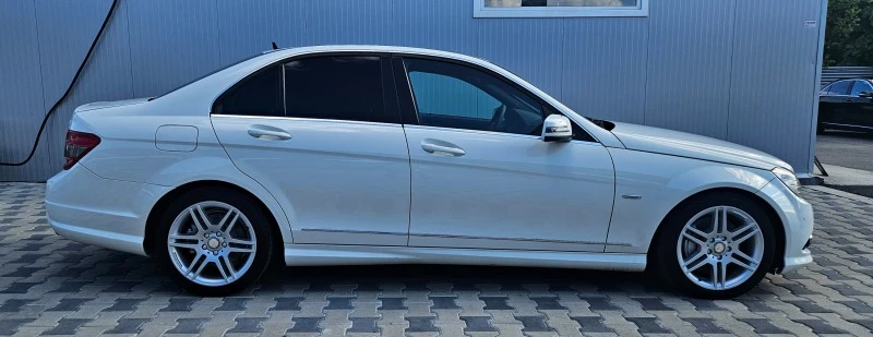 Mercedes-Benz C 320 AMG/AVANTGARDE/7G-TRONIC/ПОДГРЕВ/АВТОМАТ/F1, снимка 4 - Автомобили и джипове - 45507547