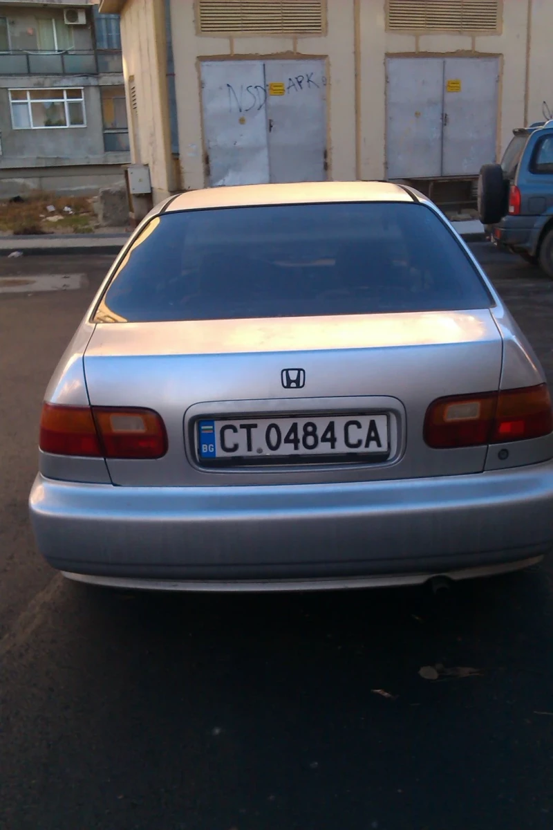 Honda Civic, снимка 2 - Автомобили и джипове - 47640698