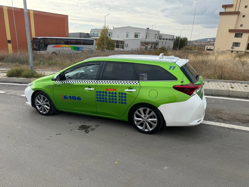 Toyota Auris, снимка 5 - Автомобили и джипове - 47980282