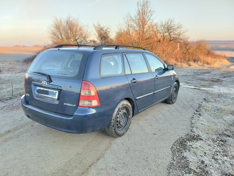 Toyota Corolla 1.4 i, снимка 2 - Автомобили и джипове - 48021108