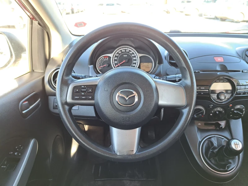 Mazda 2 1.4i/2013/137000км/EUR5, снимка 10 - Автомобили и джипове - 48349855