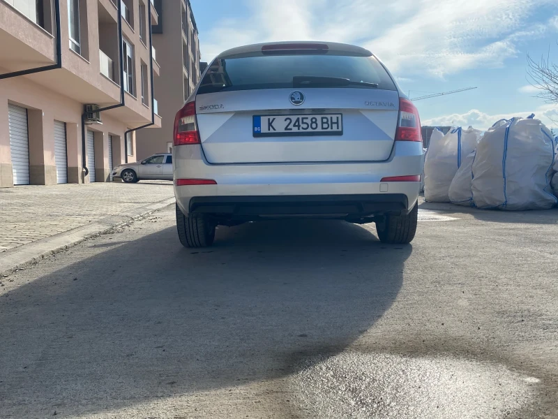 Skoda Octavia, снимка 12 - Автомобили и джипове - 48977299