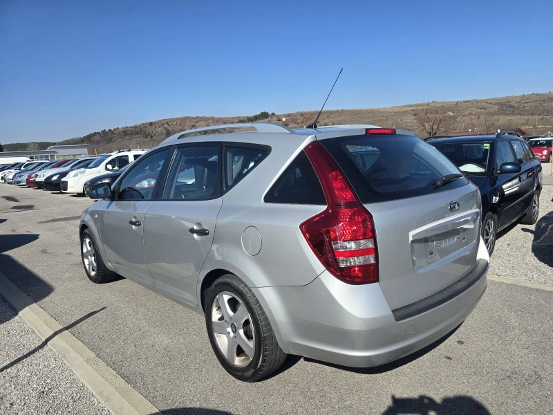 Kia Ceed CRDI, снимка 5 - Автомобили и джипове - 49399128