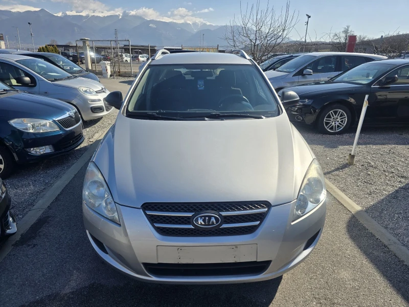 Kia Ceed CRDI, снимка 2 - Автомобили и джипове - 49399128