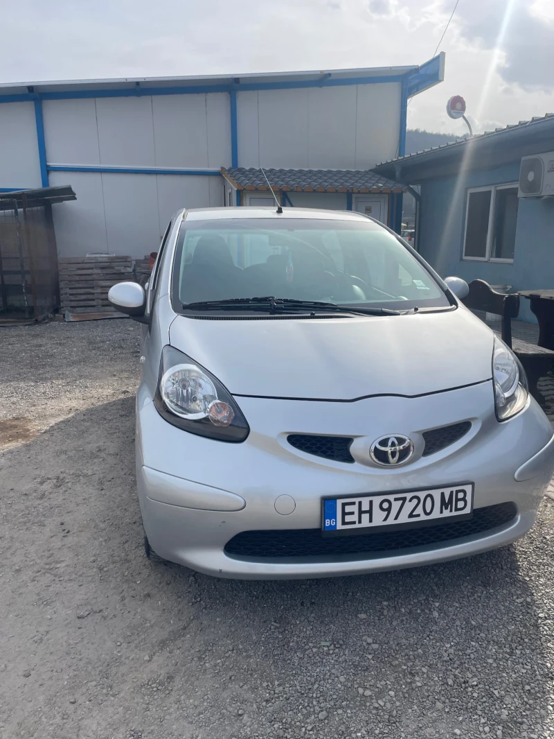 Toyota Aygo 1.0, снимка 1 - Автомобили и джипове - 49532080