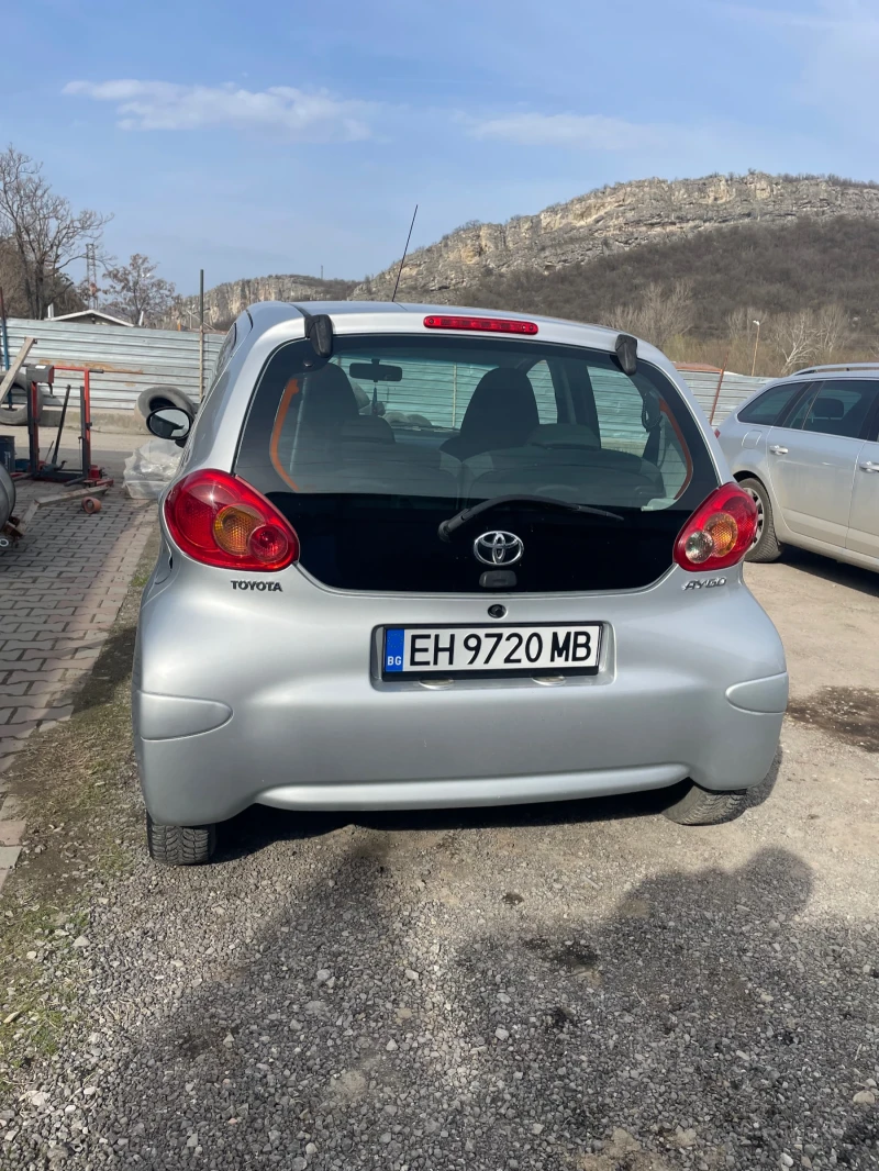 Toyota Aygo 1.0, снимка 3 - Автомобили и джипове - 49532080