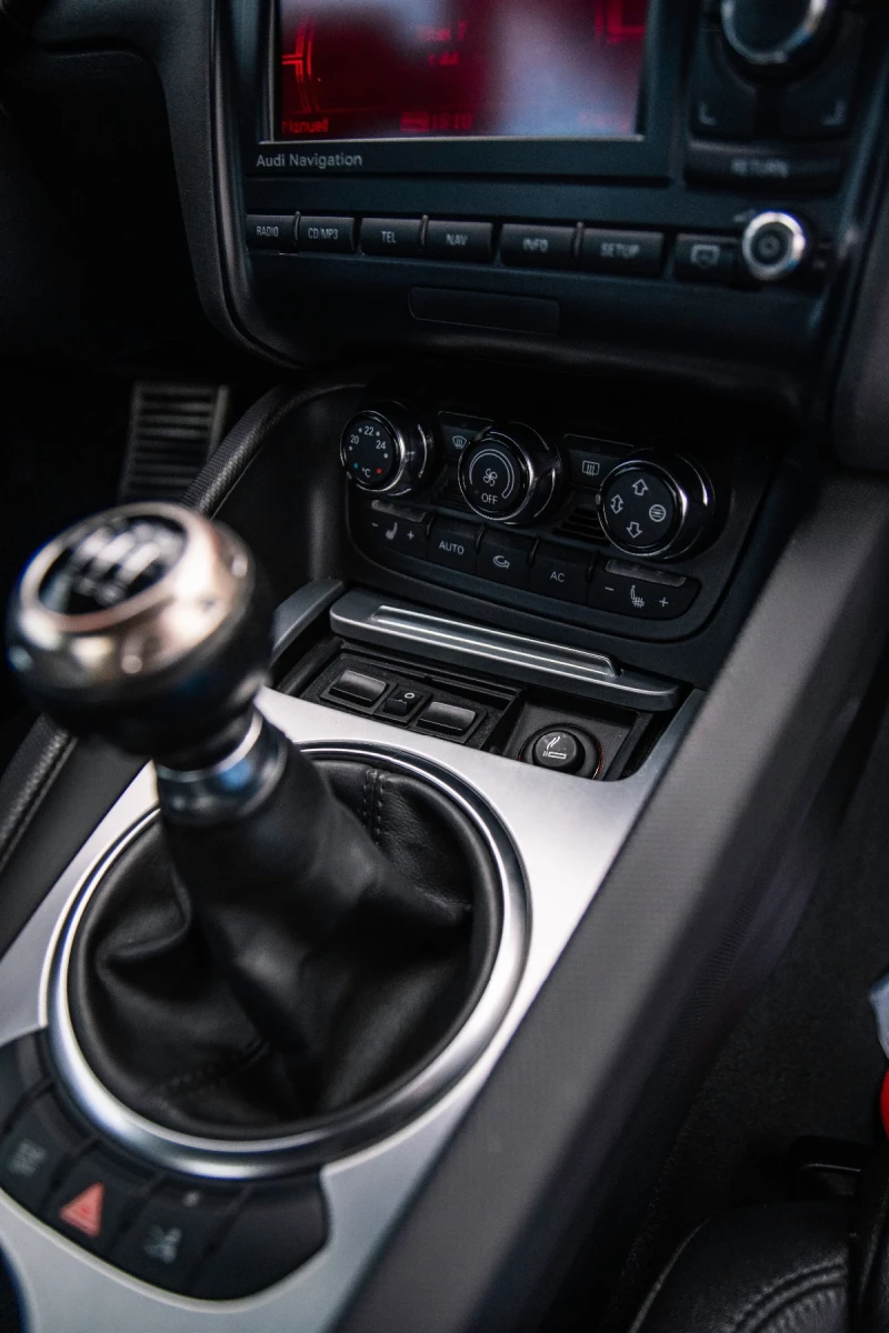 Audi Tt 2.0T 292PS    AIR LIFT, снимка 9 - Автомобили и джипове - 52093535